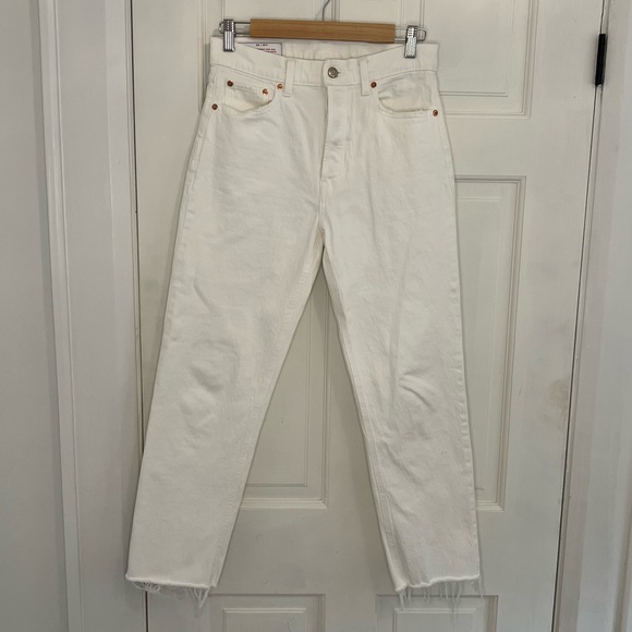 Gap High Rise Cheeky Straight Jeans with Raw hem - Picture 3 of 12